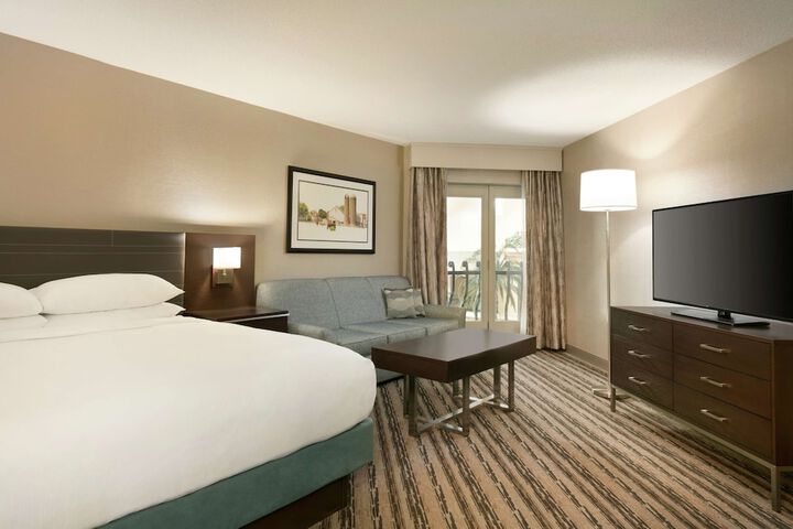 Room 42 of 62