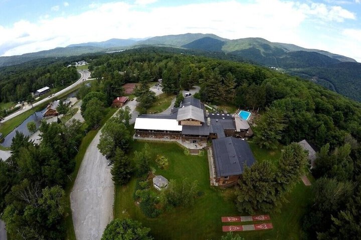Summit Lodge