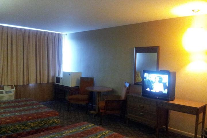 Room 11 of 17