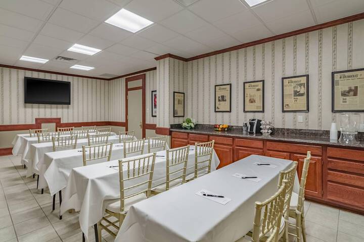 Hotel Bothwell Sedalia Central District an Ascend Collection Hotel