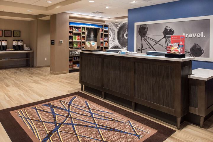 Hampton Inn & Suites Seattle / Redmond