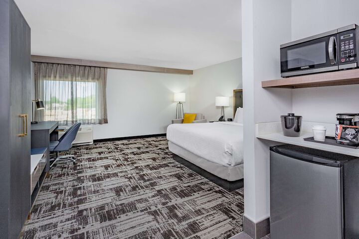 Room 20 of 33
