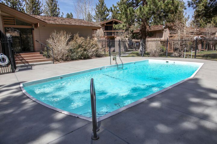 Pool 7 of 44