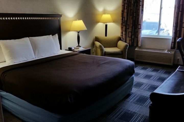 Room 23 of 36