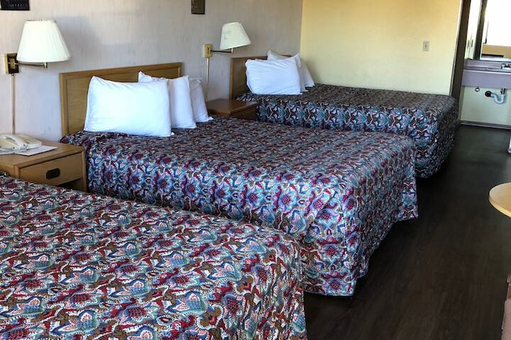 Room 19 of 29