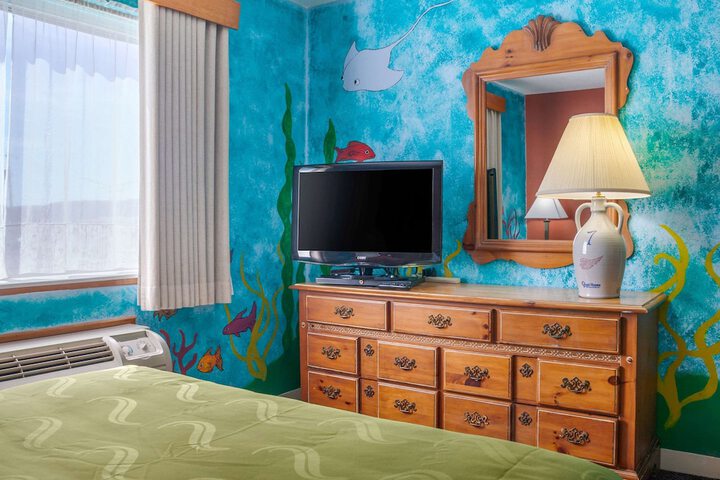 Room 35 of 94