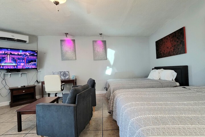 Room 47 of 90