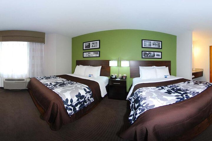 Room 47 of 59