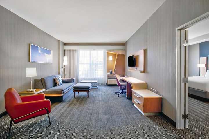 Room 38 of 63