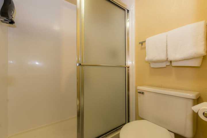 Room 13 of 25
