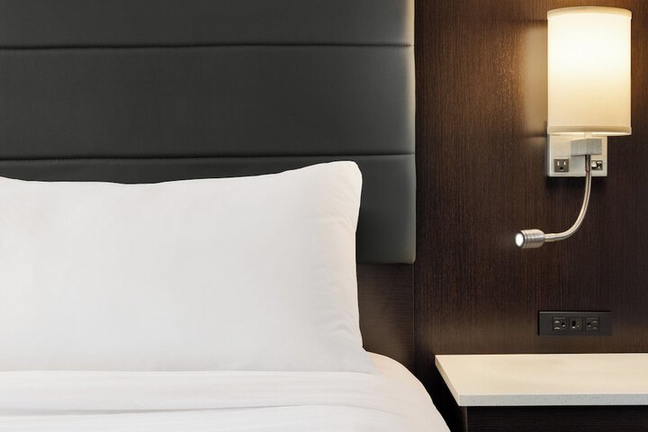 Crowne Plaza Knoxville Downtown University by IHG