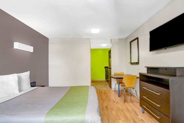 Studio 6 Extended Stay - Atlanta GA - Chamblee