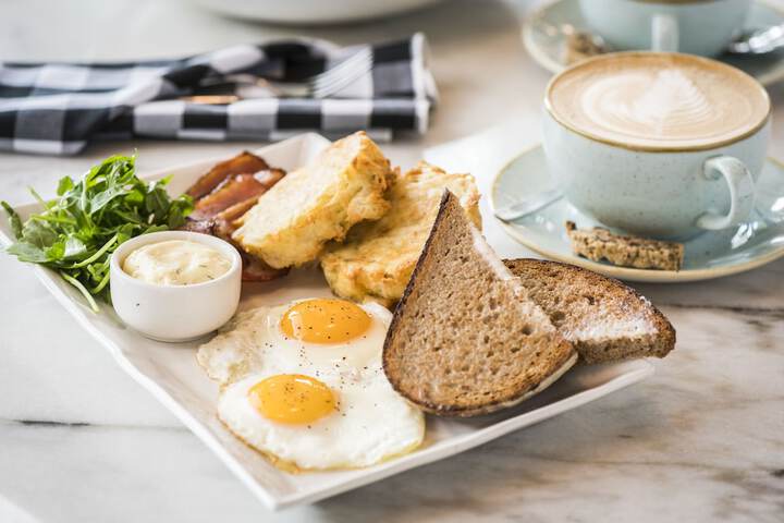 Breakfast/Coffee Service 82 of 90