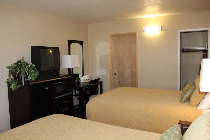 Room 31 of 64