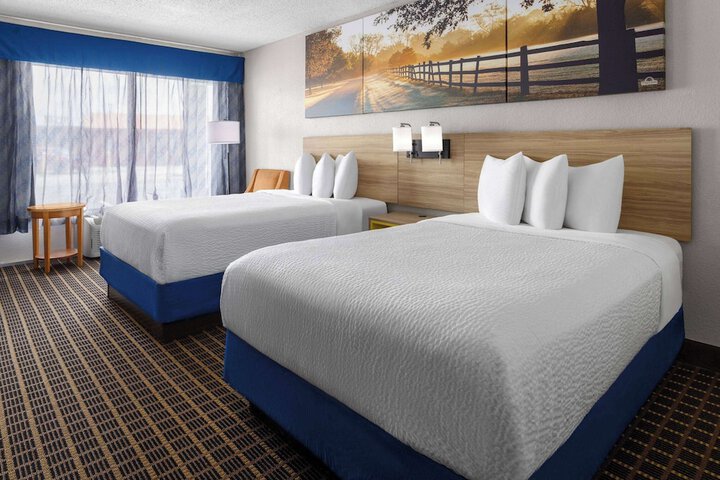 Days Inn by Wyndham Waycross