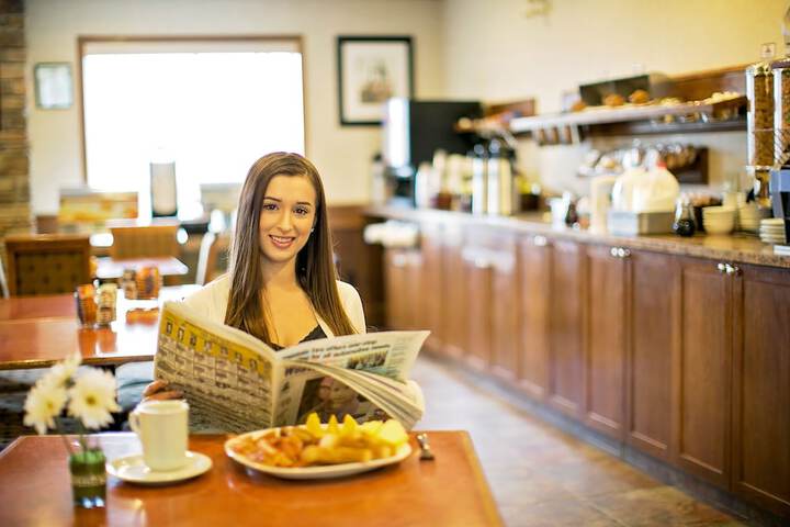 Breakfast/Coffee Service 23 of 28