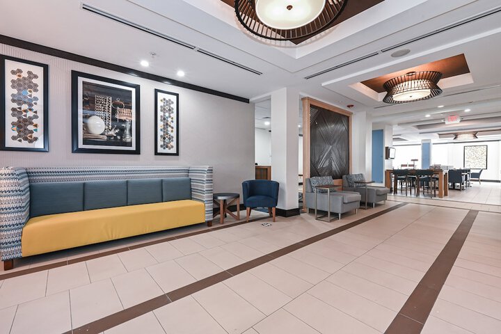 Holiday Inn Express & Suites Charlotte Southeast - Matthews by IHG