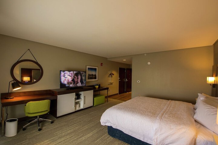 Room 17 of 49