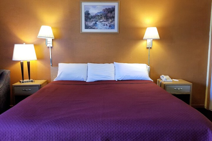 Regency Inn