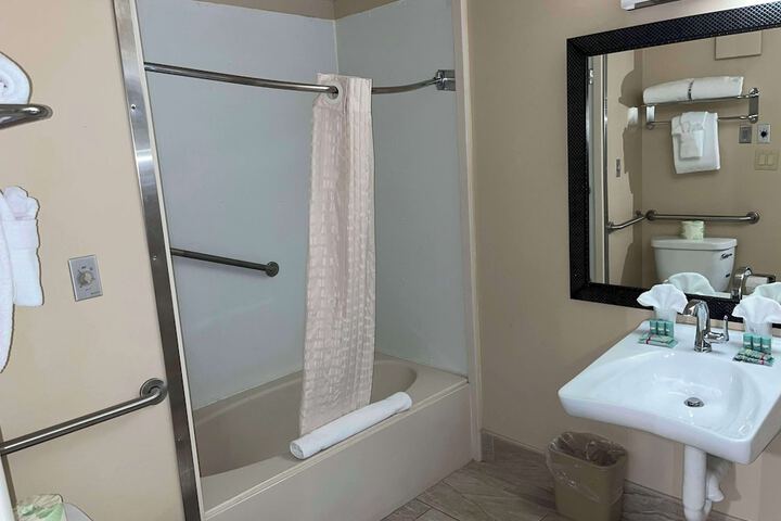 New Englander Inn Bennington