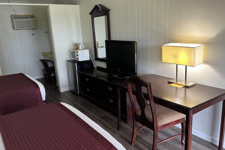 Room 14 of 27
