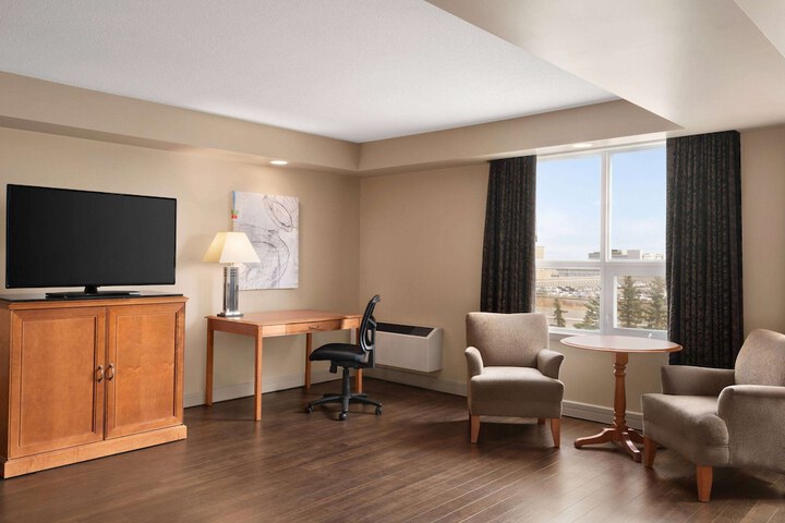 Royal Hotel Edmonton Airport Trademark Collection by Wyndham