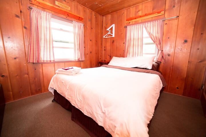 Room 48 of 70