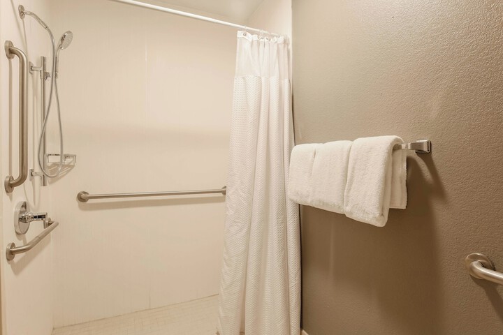 Courtyard by Marriott Monroe Airport