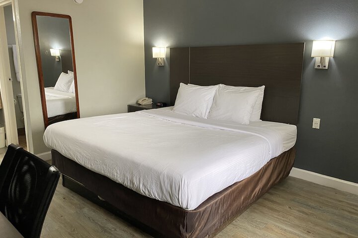 Room 14 of 46