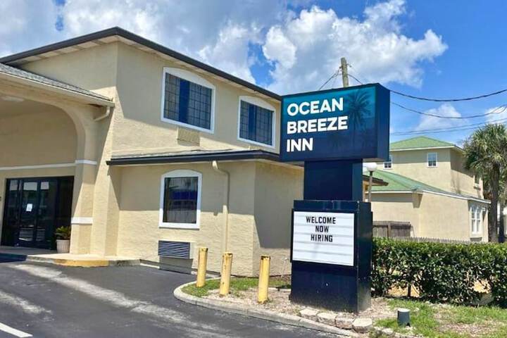 Ocean Breeze Inn