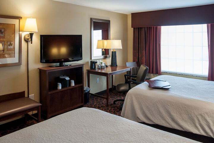 Hampton Inn & Suites Watertown