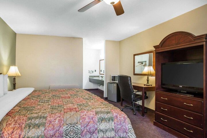 Quality Inn & Suites Cameron Park Shingle Springs