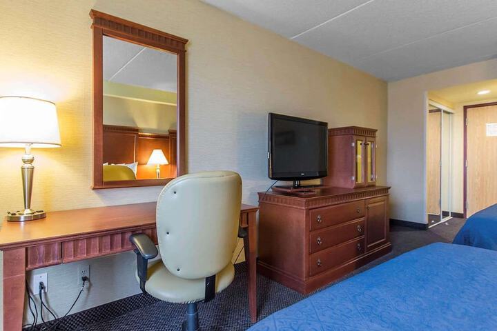 Room 5 of 31