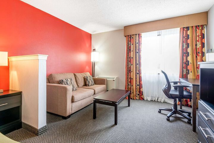 Room 19 of 42