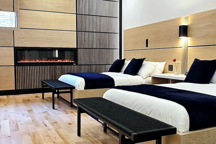 Room 52 of 110