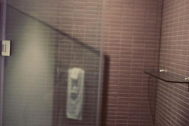 Room 33 of 54