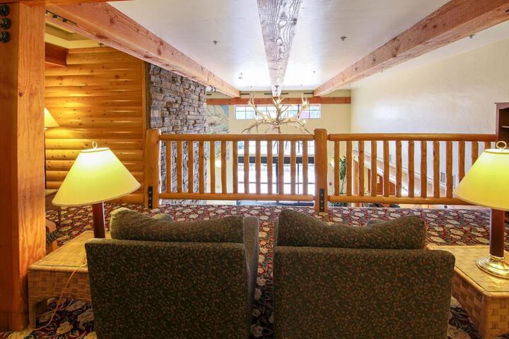 Hotel Interior 15 of 38