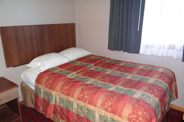 Room 52 of 116
