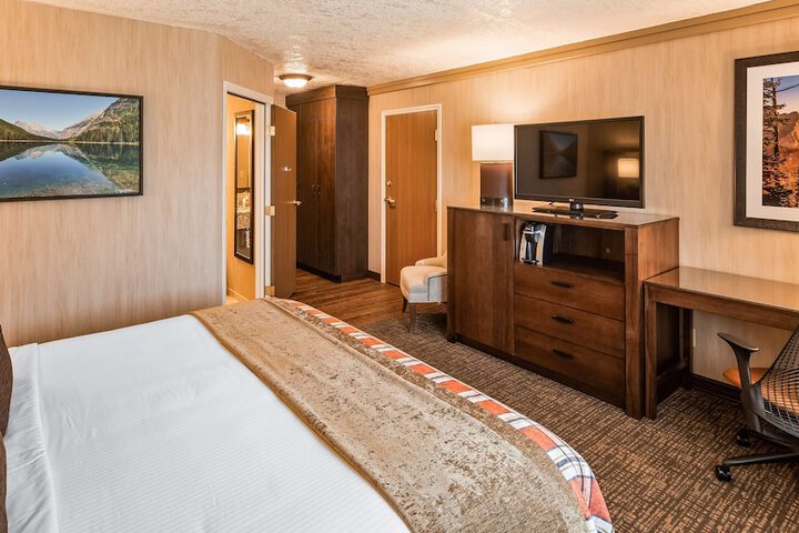 Best Western Plus Flathead Lake Inn & Suites