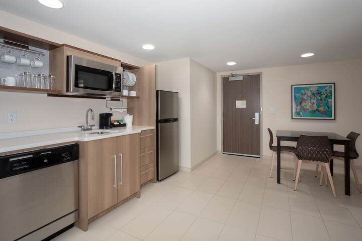 Home2 Suites by Hilton Omaha UN Medical Center Area