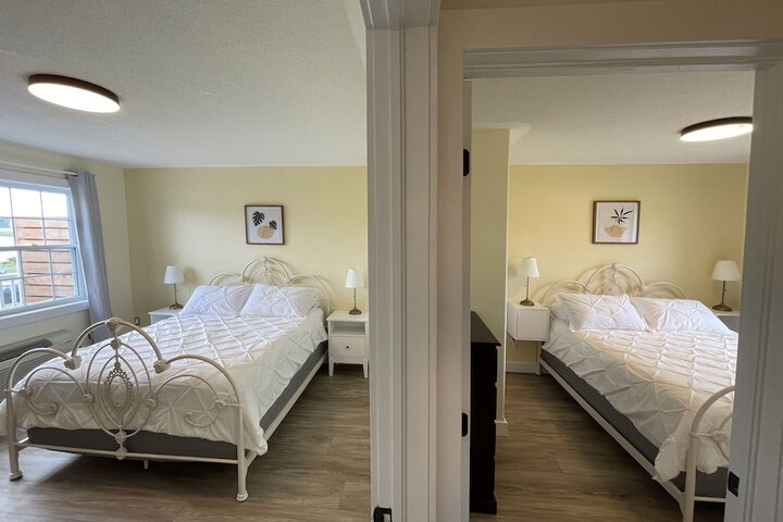 Room 85 of 144