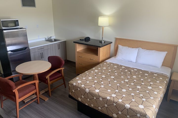 Room 64 of 82
