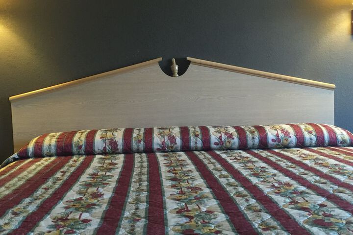 Room 17 of 25