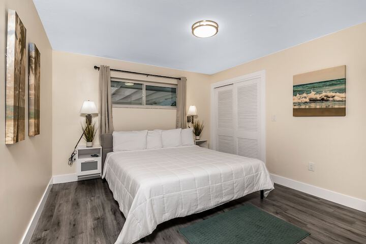 Room 28 of 52