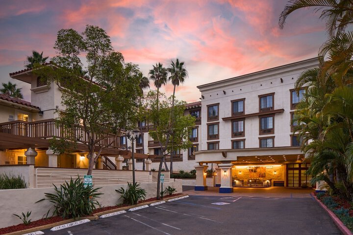 Hotel 2 of 56