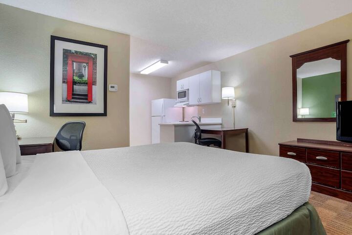 Room 19 of 42