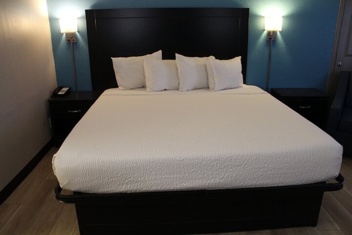 Days Inn by Wyndham Wrightstown McGuire AFB / Bordentown