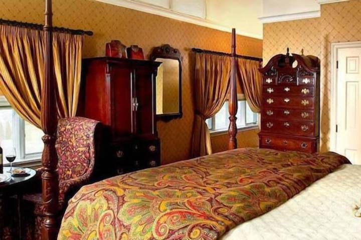 Room 73 of 114