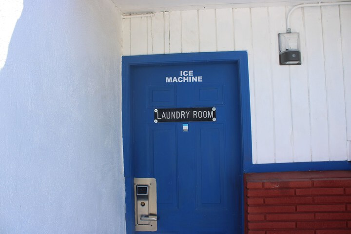 Room 51 of 69