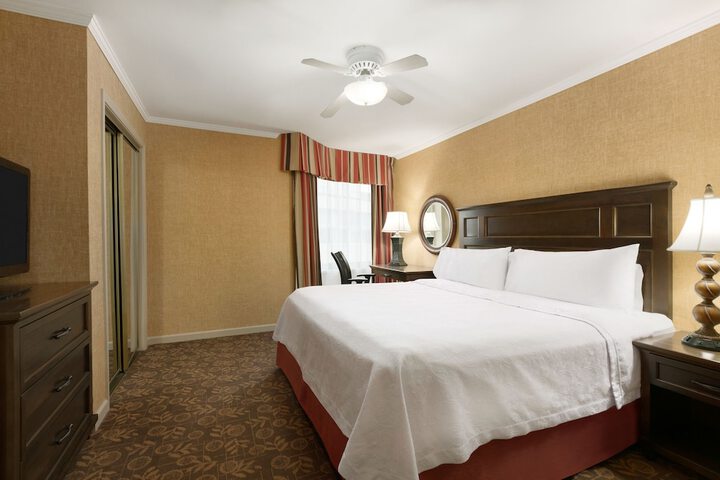 Homewood Suites by Hilton Syracuse / Liverpool